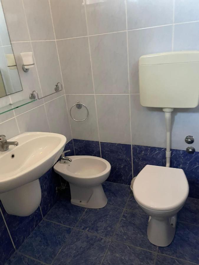 Hotel Vera Cesenatico Buitenkant foto